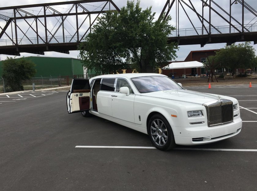 Rolls Royce Phantom Limo