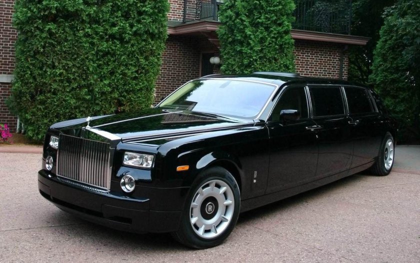 Роллс Ройс Фантом лимузин