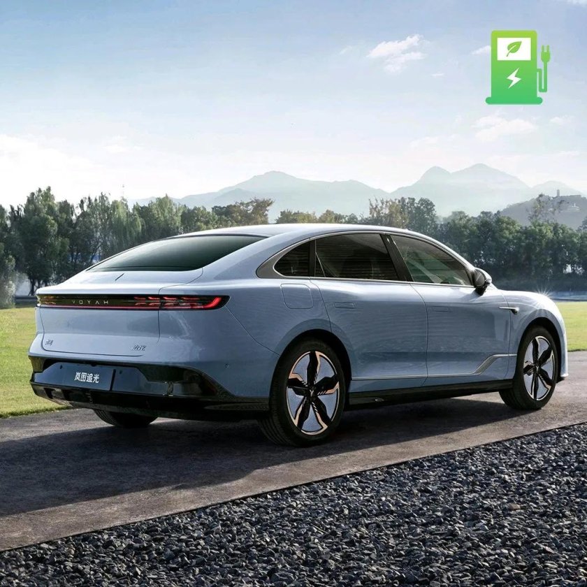 Электрический седан