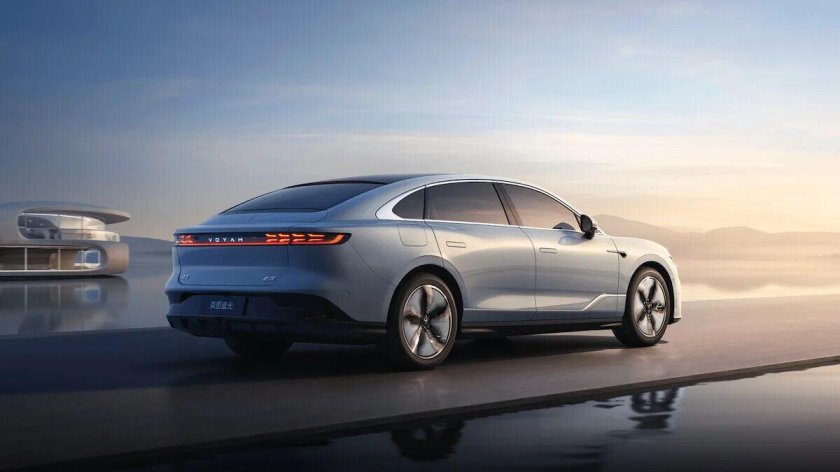 Китайский электромобиль 2023 voyah