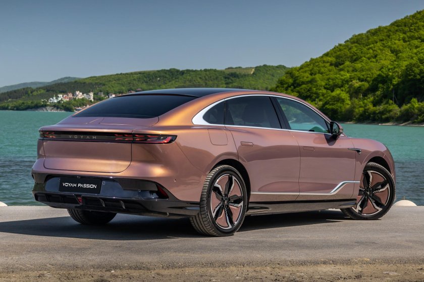 Voyah китайский седан