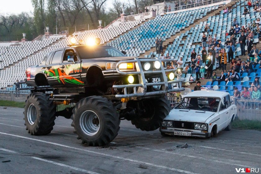 Нива монстр трак