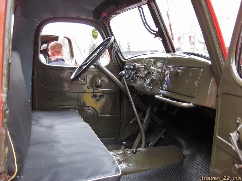 ЗИЛ 157 салон