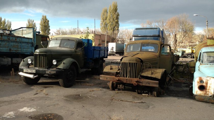 ЗИЛ 164 седельный тягач