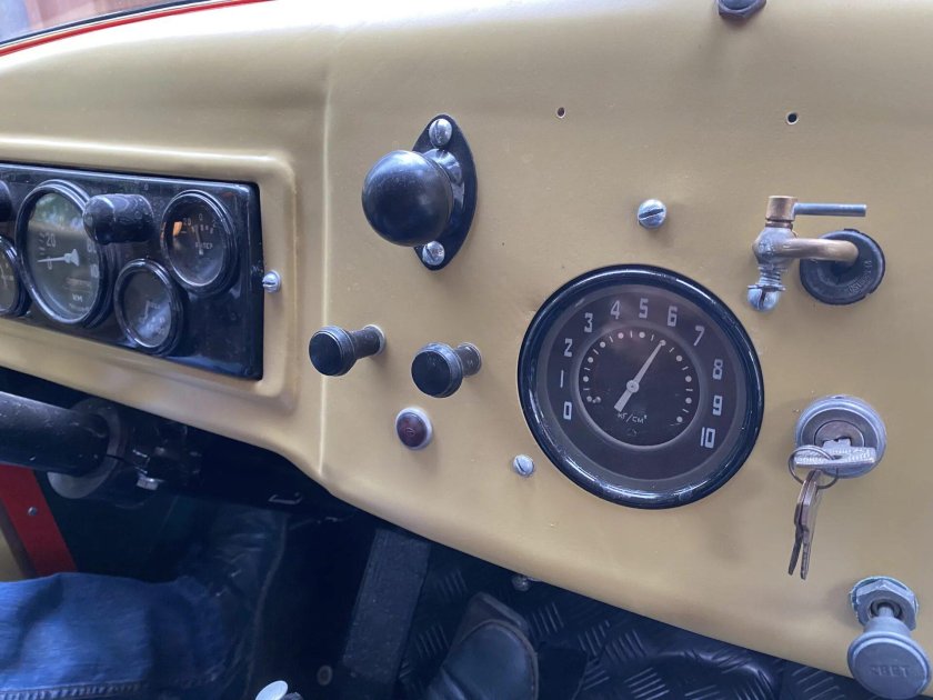 Приборная панель ЗИС 150