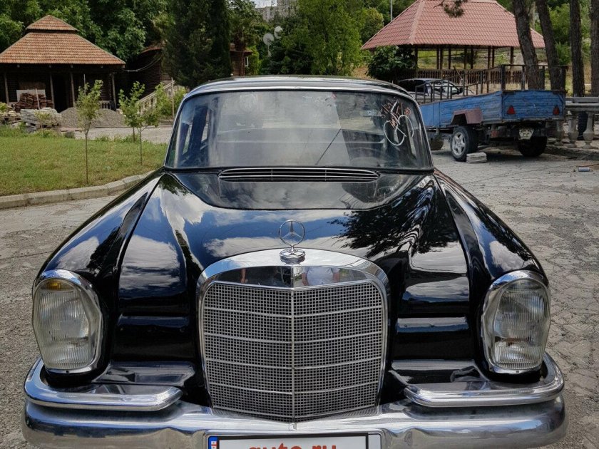 Мерседес w111