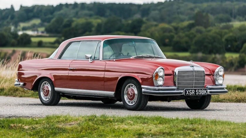Mercedes-Benz w111 280se 3.5
