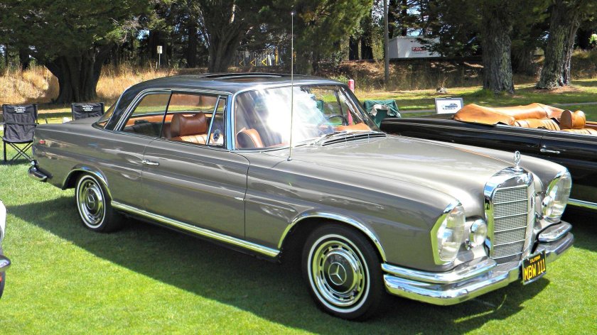 Мерседес w111 280 se