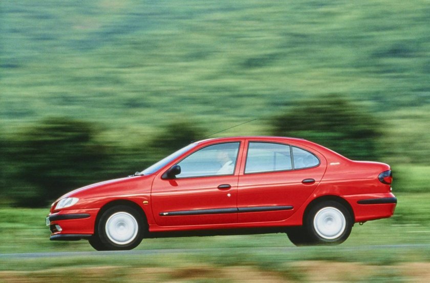 Renault Megane 1 поколение