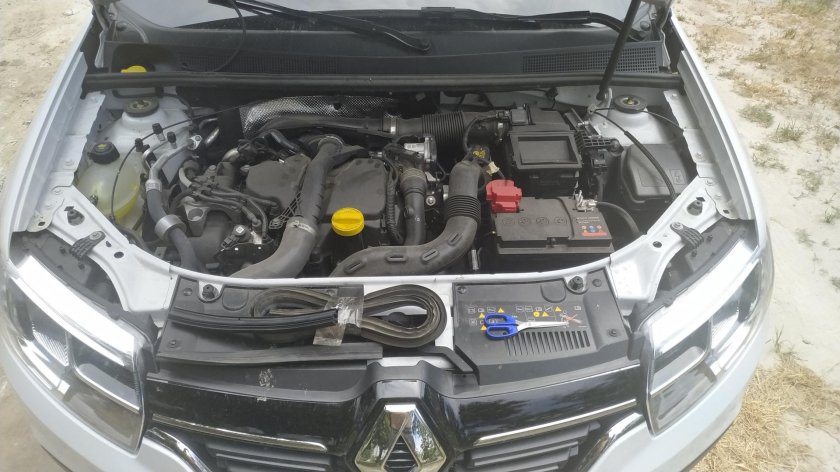 Сандеро 2 под капотом