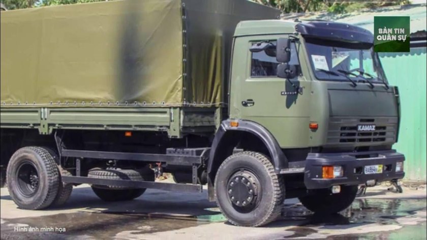 КАМАЗ двухосный бортовой 43253