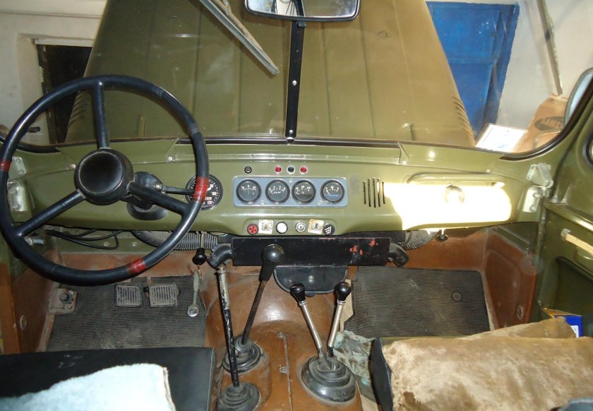 УАЗ 469 салон