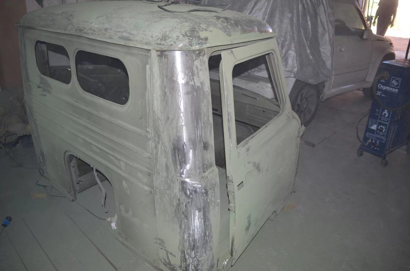 Задняя стенка кабины УАЗ 3303