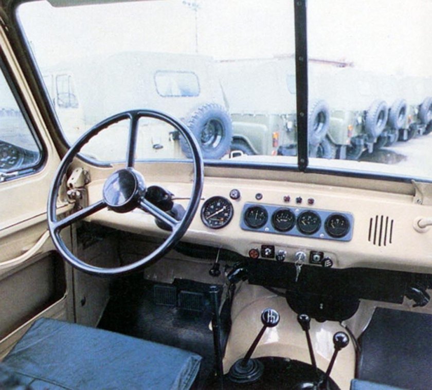 УАЗ 469 ранний салон