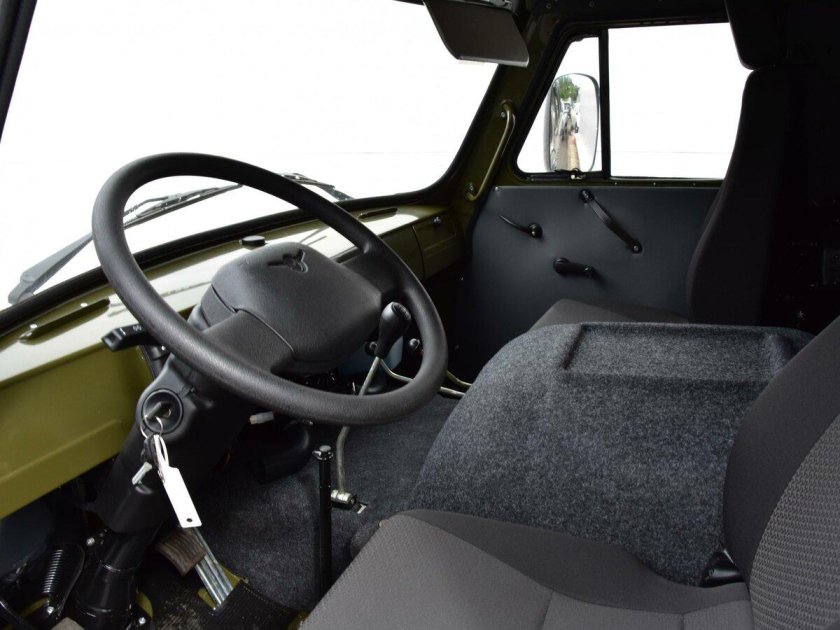 УАЗ фургон 3741 салон