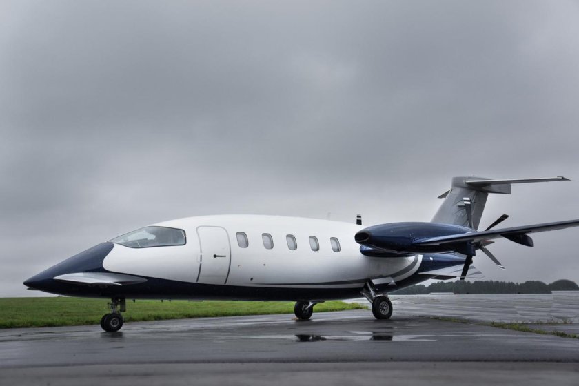 Самолёт Piaggio p.180 Avanti