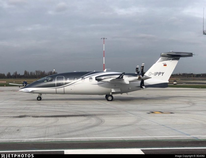 Пиаджио самолет