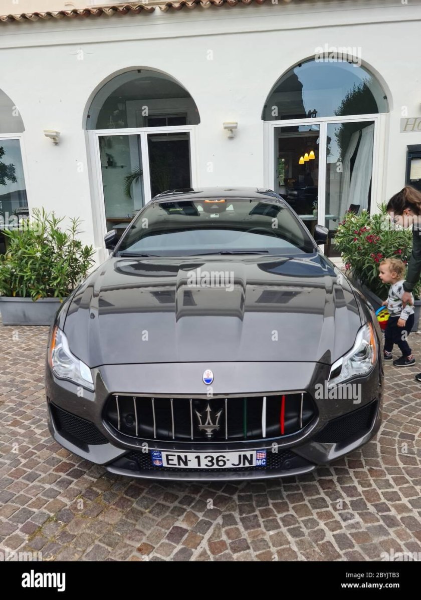 Aston Martin rapide, 2011