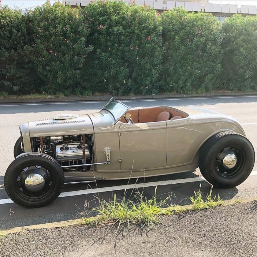 Неоклассические автомобили