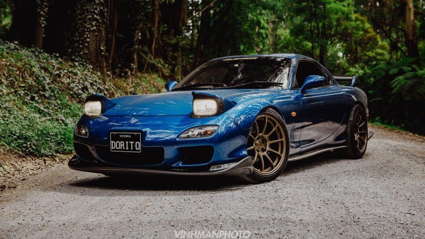 Mazda RX-7 Blue