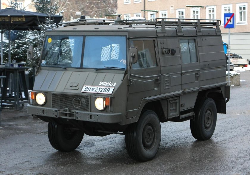 Автомобиль Puch Pinzgauer
