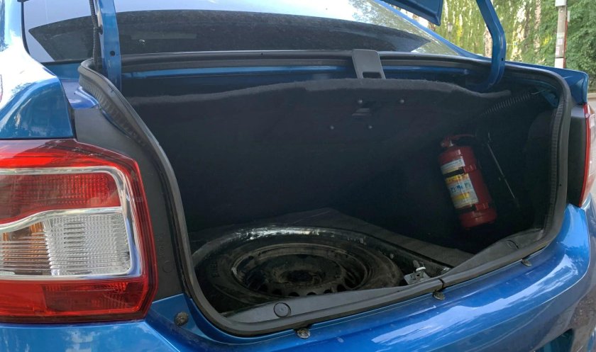 Ручка багажника Рено Логан 2