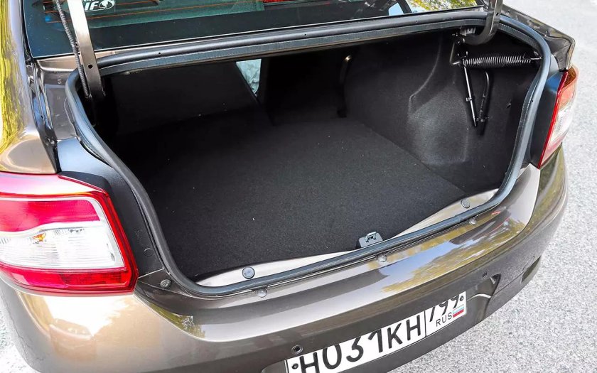 Багажник Рено Логан 1