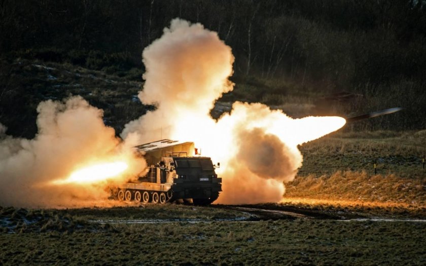 РСЗО США m270 MLRS