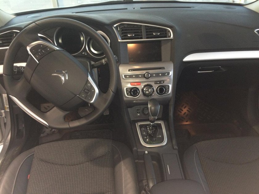 Ситроен с4 седан 2013 салон