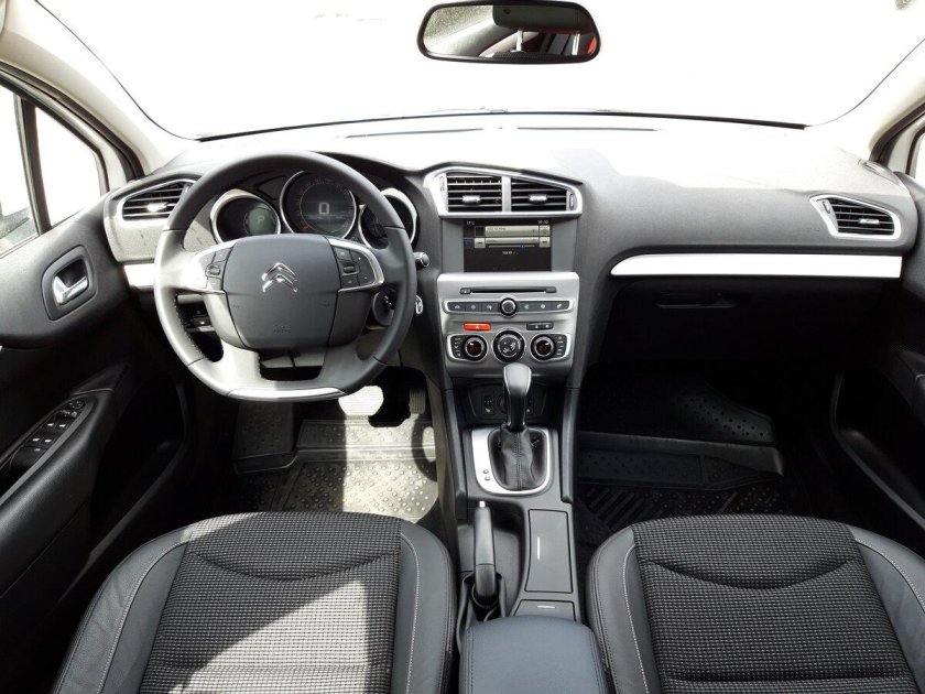 Ситроен с4 2 салон