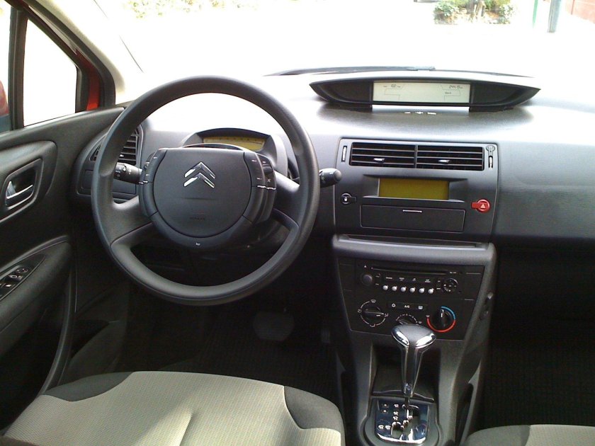 Ситроен ц4 хэтчбек салон
