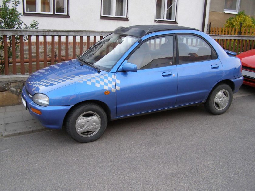 Mazda 121 1993