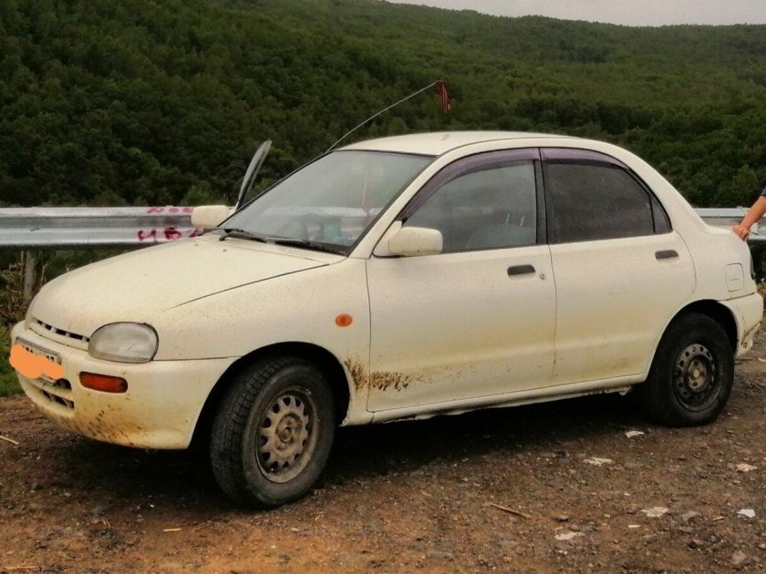 Mazda Revue, 1990