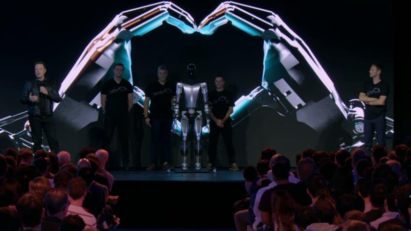 Робот Оптимус Илона маска