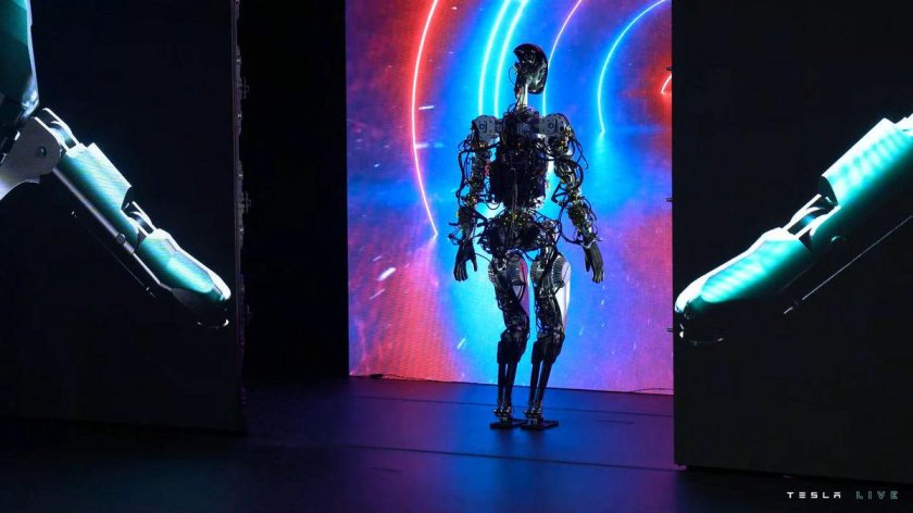 Робот Optimus Илон Маск