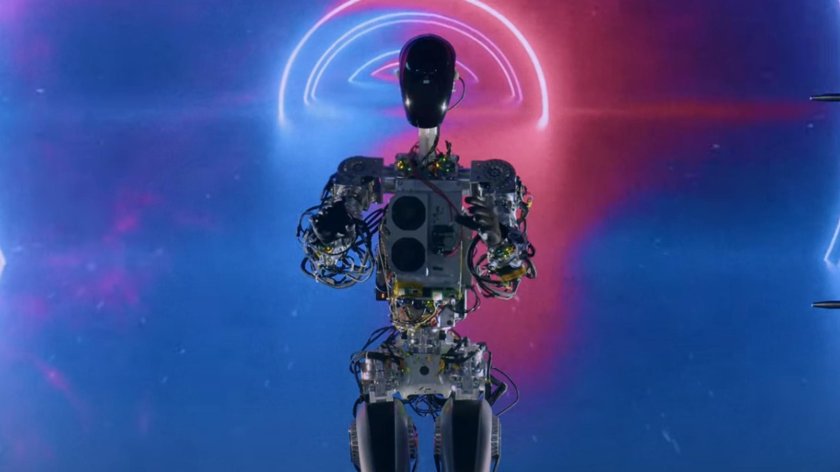 Робот Оптимус Илона маска