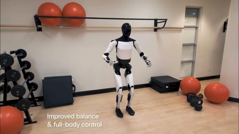 Робот Оптимус Илона маска