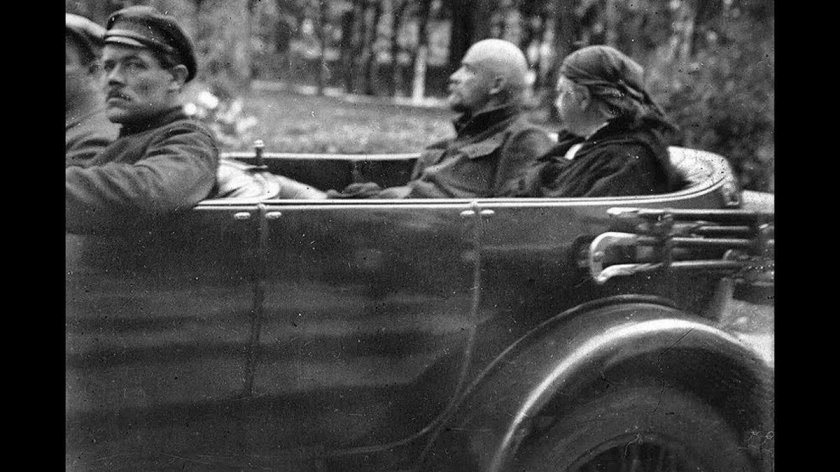 Шофер Гиль и автомобиль Ленина