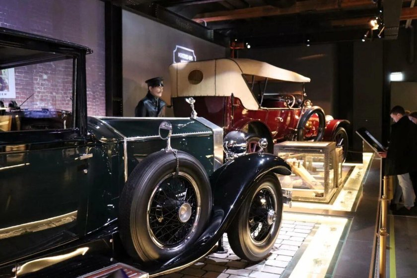 Роллс Ройс Ленина в историческом