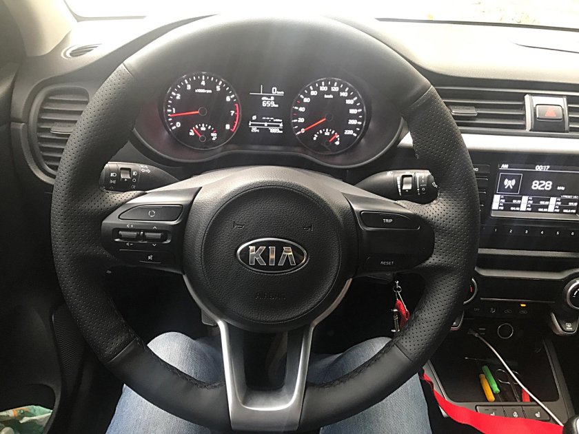 Kia Rio руль 2022