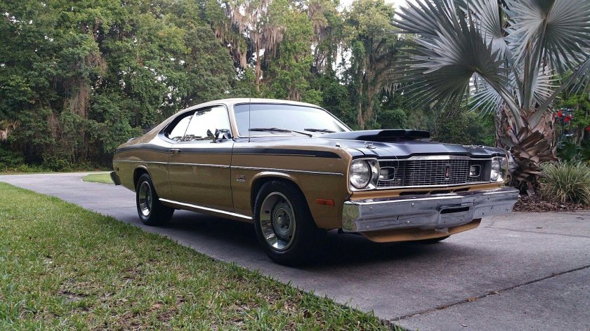 Plymouth Duster 1975