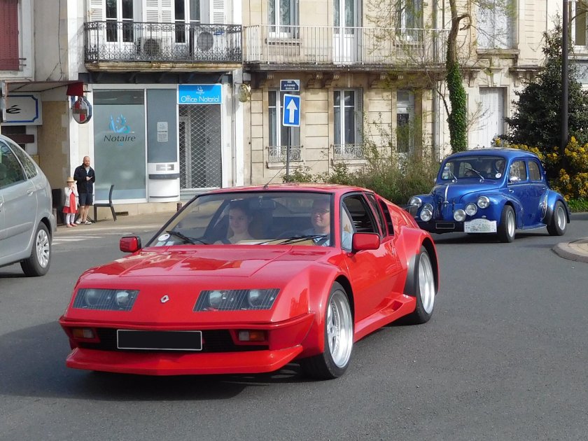 Автомобили на улицах Японии