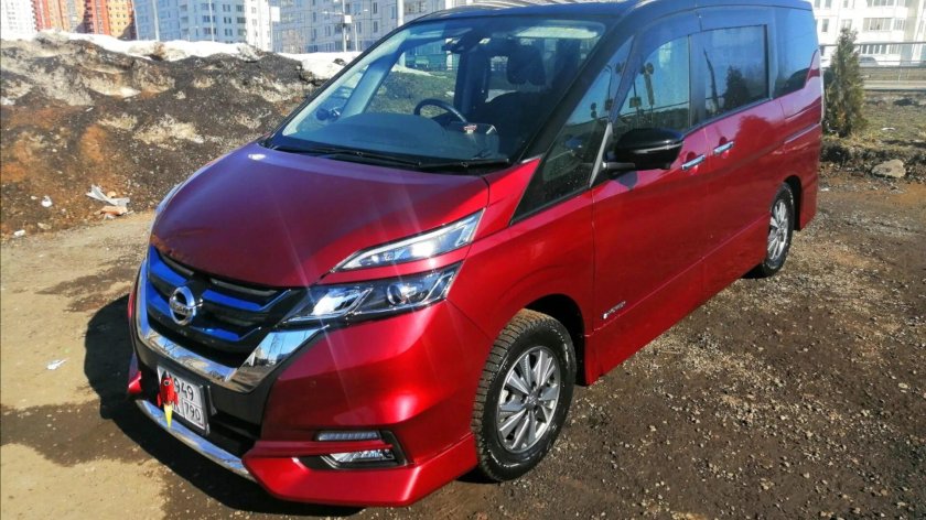 Nissan Serena 2018