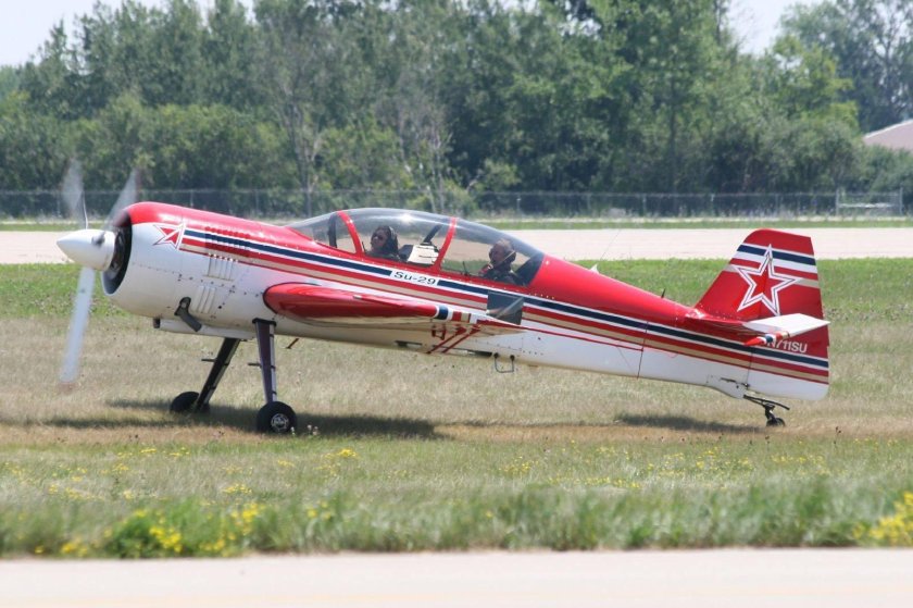 Спортивный самолет Су 29