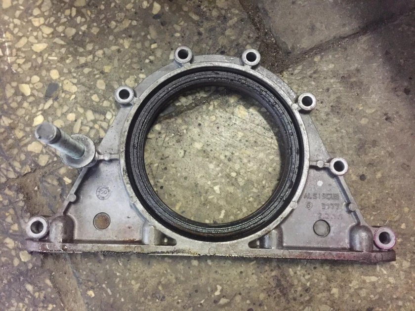 Сальник коленвала задний БМВ 1