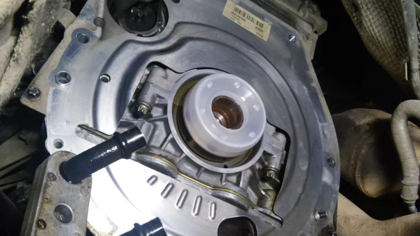 Передний сальник коленвала БМВ е46