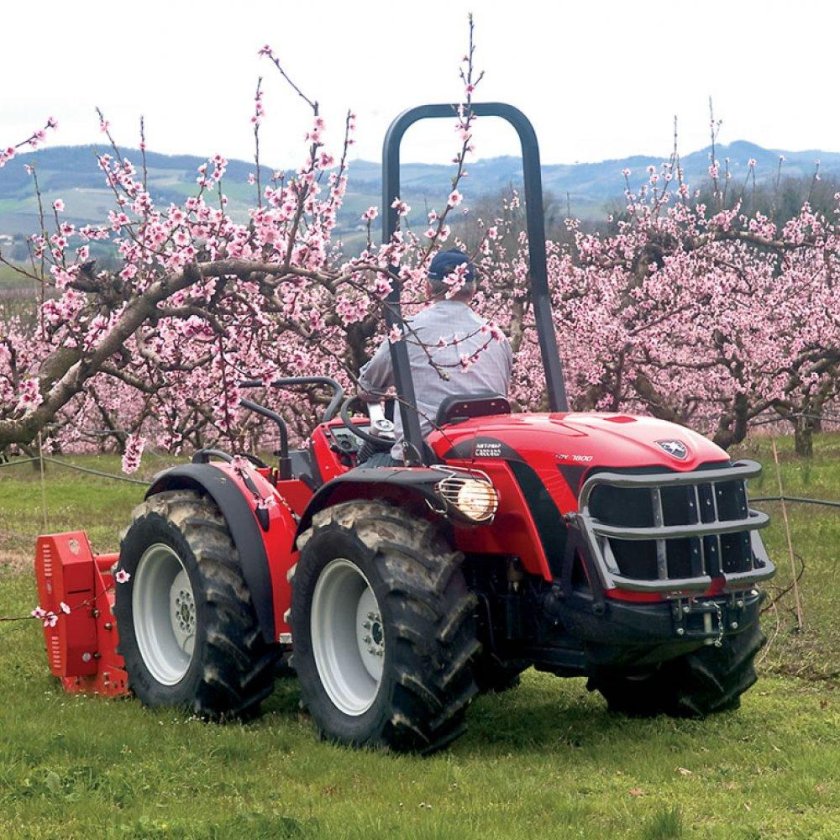 Трактор Carraro