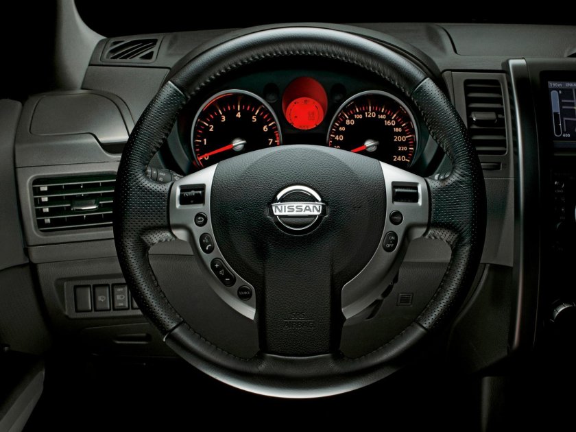 Руль Nissan x-Trail t31
