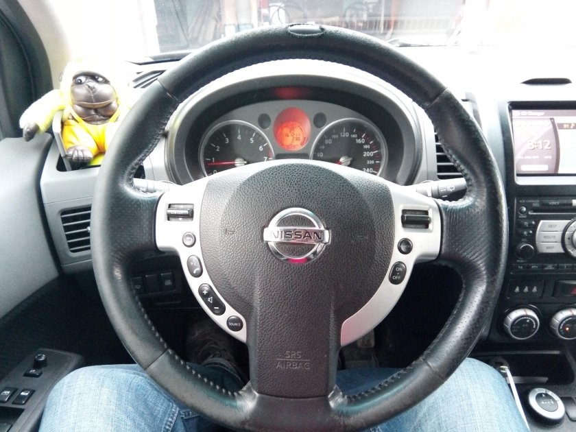 Руль Nissan x-Trail t31