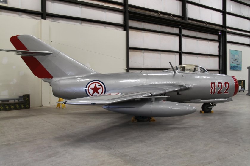 Миг-15бис реактивный самолёт